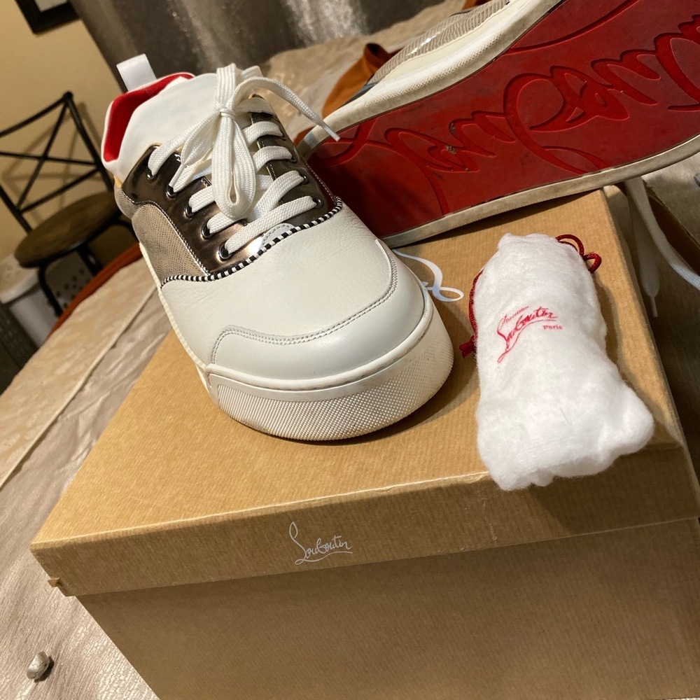 10 1/2 men’s louboutin sneakers
